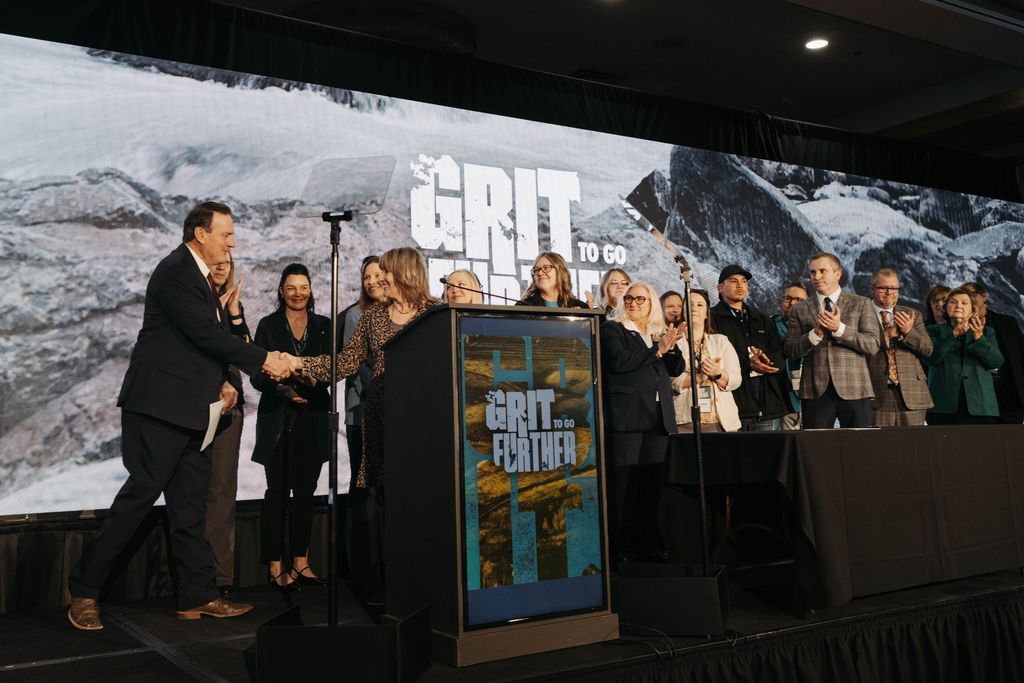 Governor Larry Rhoden congratulating winners at South Dakota Giant Vision competition